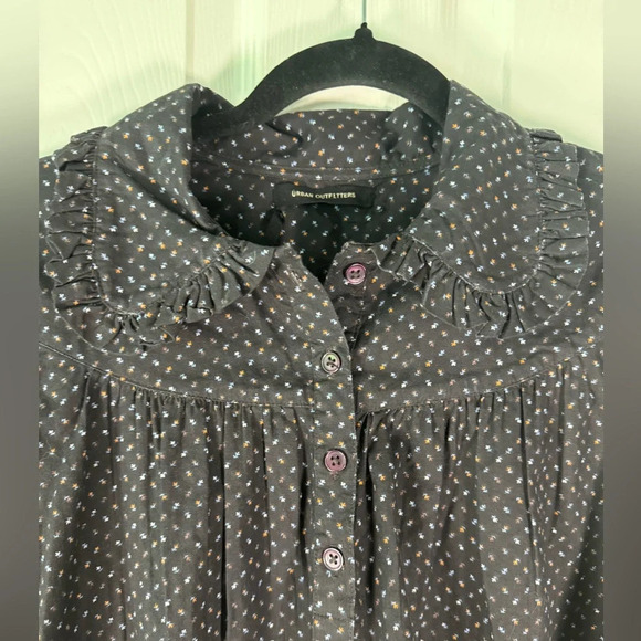 UO Urban Outfitters Tilly Smock Mini Dress Black Ditzy Floral Womens Size Medium - Picture 3 of 10